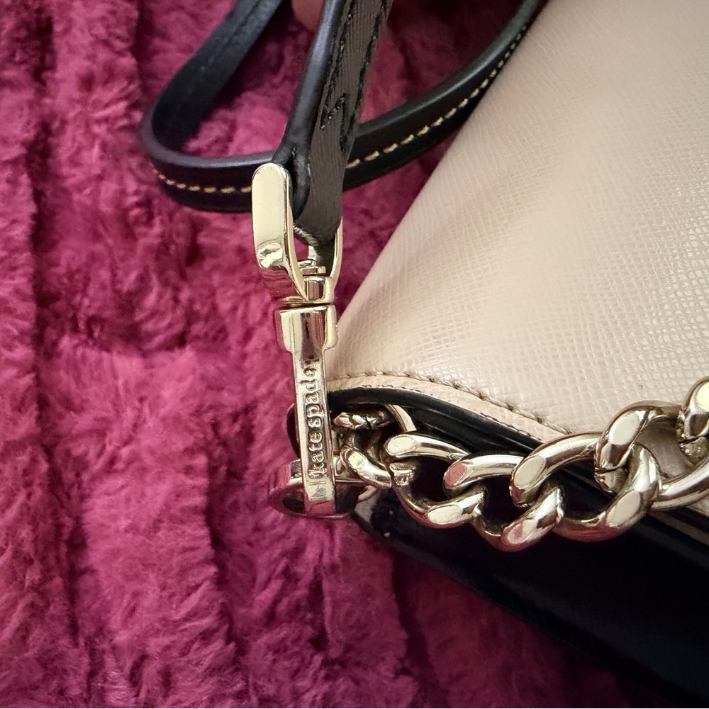 kate spade Cream Crossbody with Black Strap and Gold Chain - Picture 5 of 6